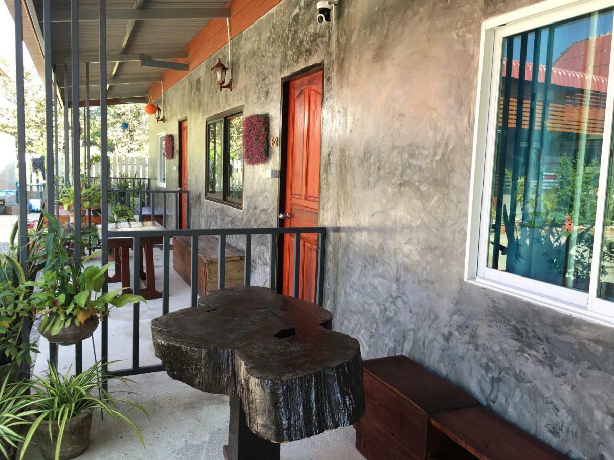 Hotel Muangchaem House Landkreis Landkreis Mae Chaem Exterior foto